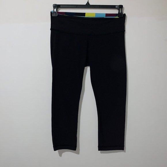 lululemon athletica Pants - LULULEMON WOMEN'S BLACK CROPPED LEGGINGS - 8
